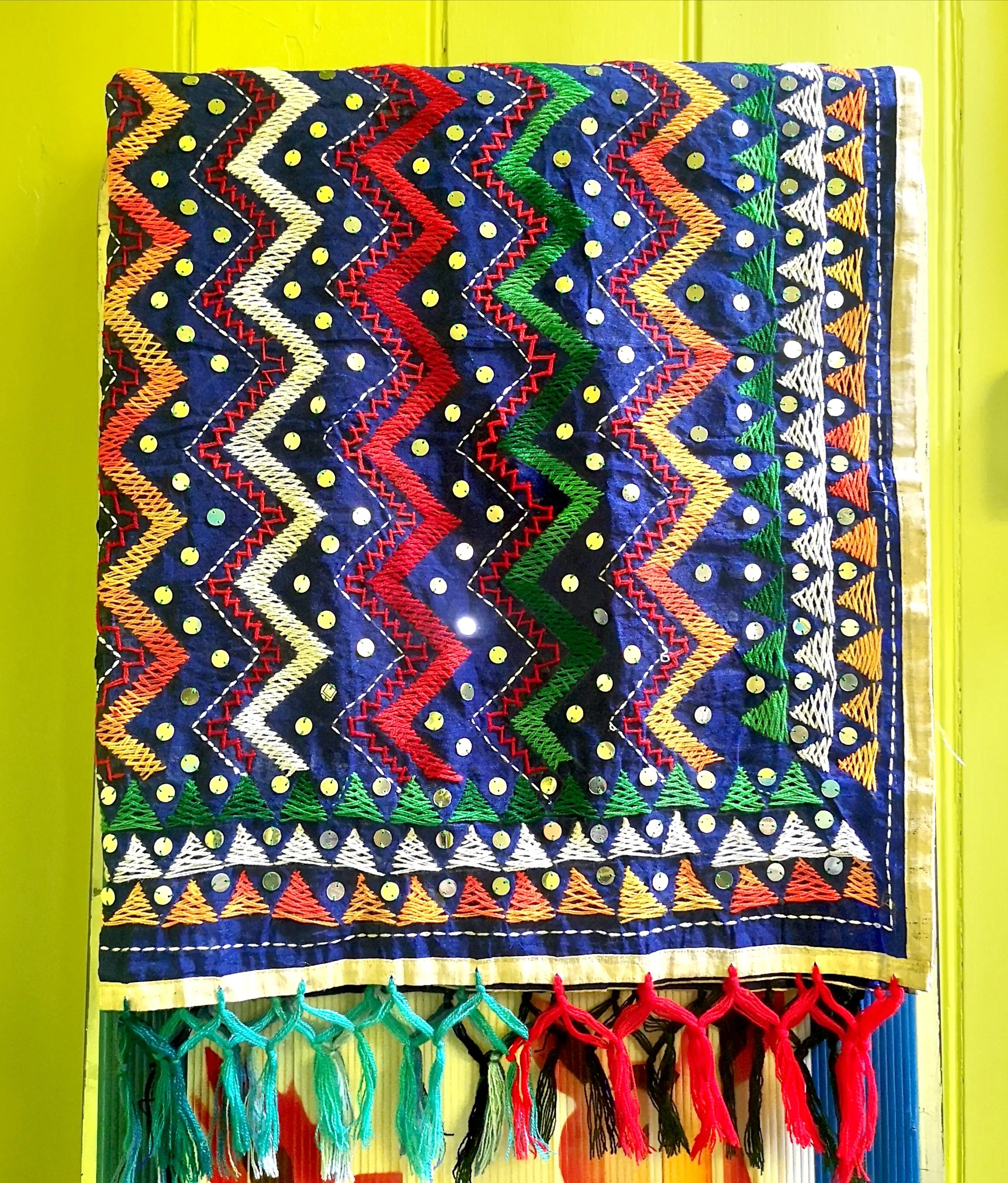 Zig zag hand embroidered shawl